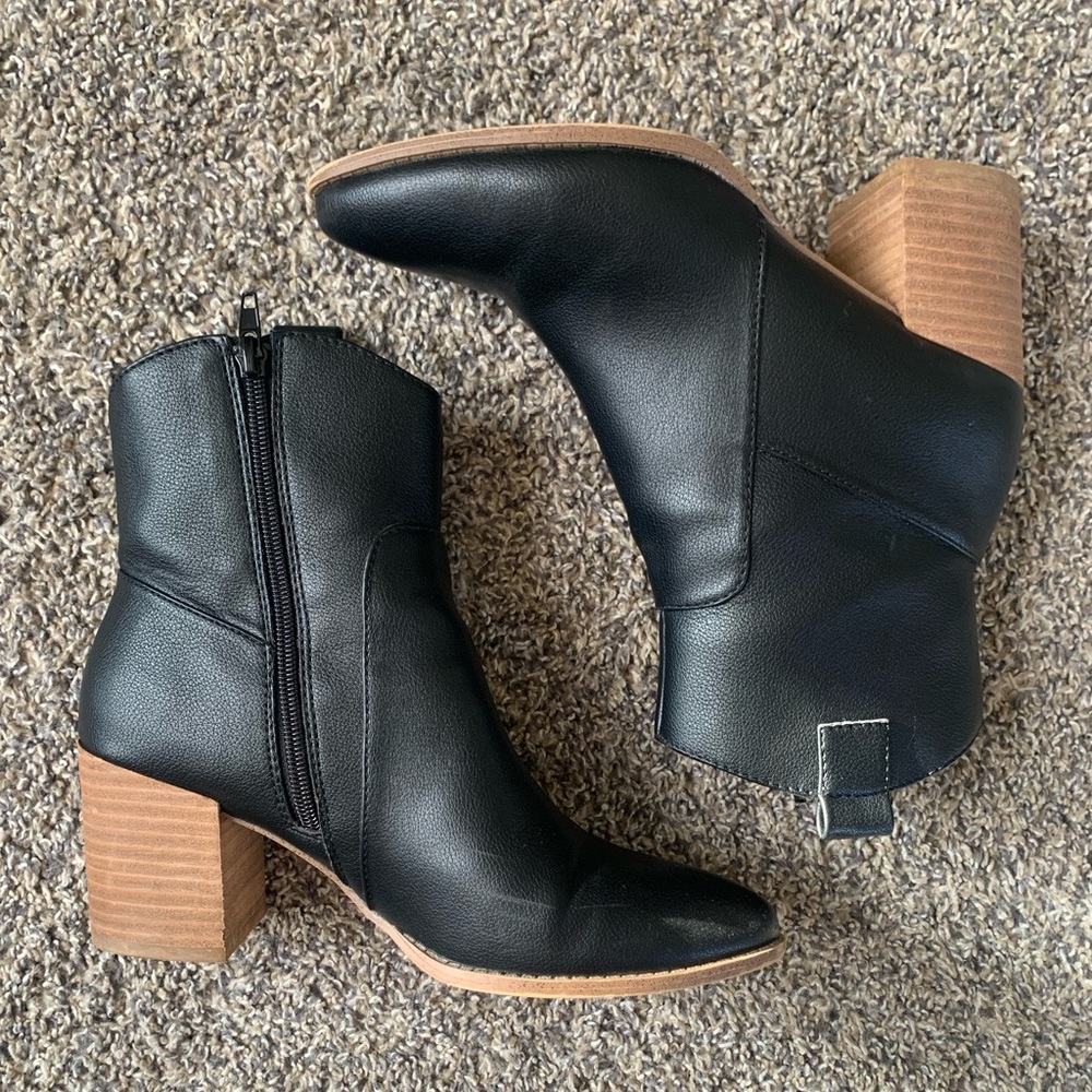 Dolce Vita Toro Heeled Booties